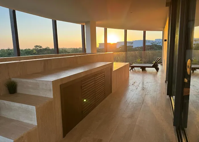 Luxury Jaguar Penthouse Private Pool *